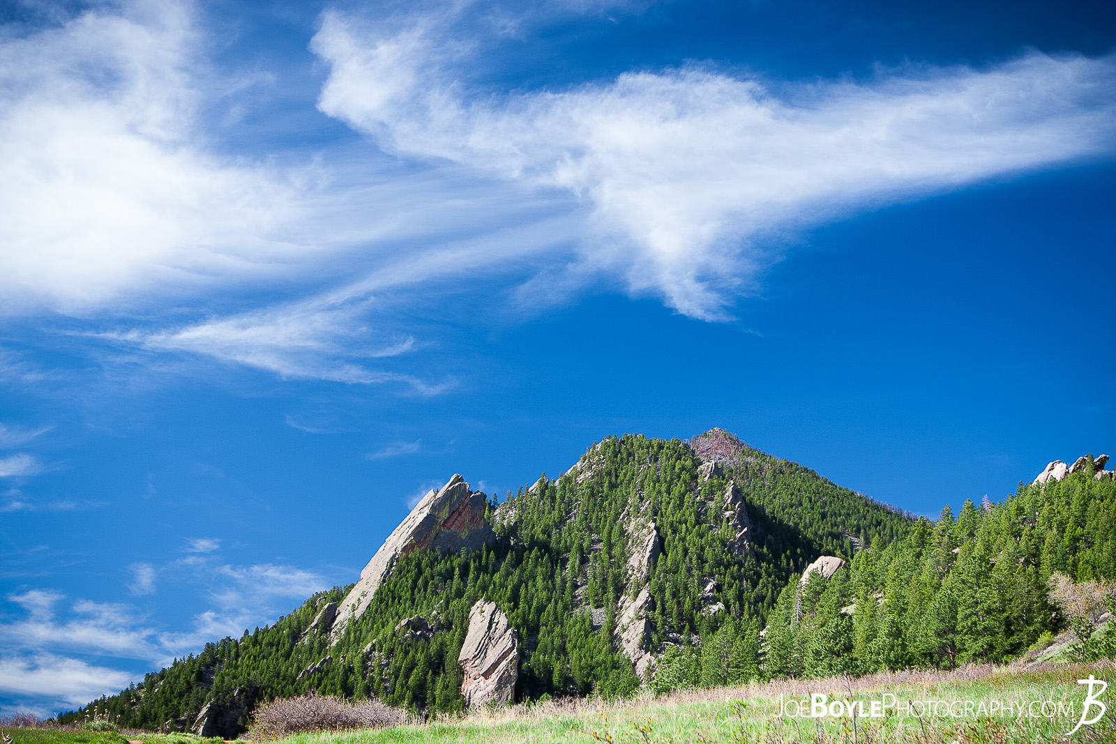  I made a stop over to Boulder, Colorado to check out the flatirons in Chautauqua State Park to check out the beautiful and breath taking views. 