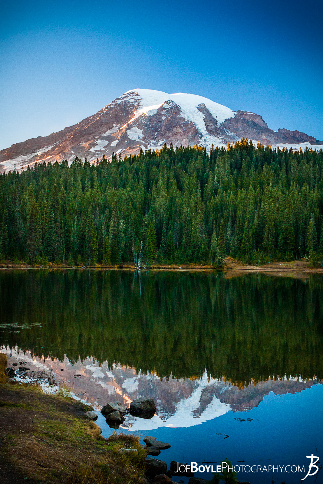  On our way to the Paradise River Campground we were able to see the sunset on Mount Rainier at Reflection Lakes! 
