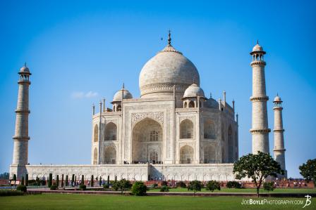 taj-mahal-front-angled