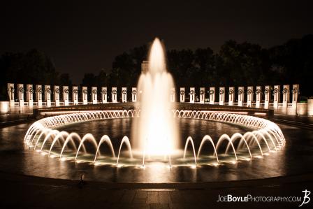 world-war-ii-memorial-fountains-smooth-water
