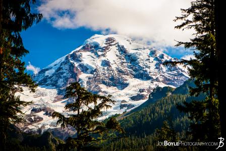 mount-rainer-between-mowich-lake-and-mowich-river