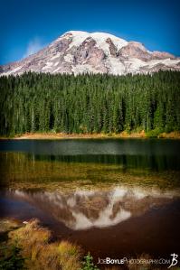 mount-rainier-sunrise-on-the-wonderland-trail-at-reflection-lakes