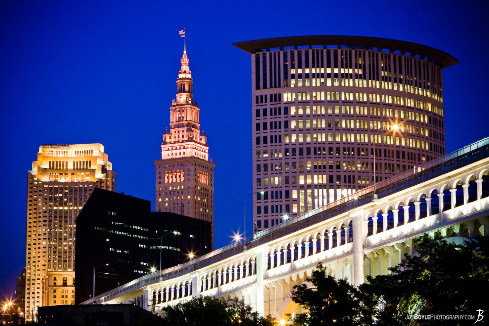 cleveland-skyline-at-night-close-up