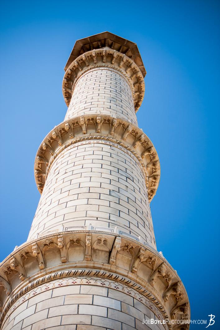 taj-mahal-pillar