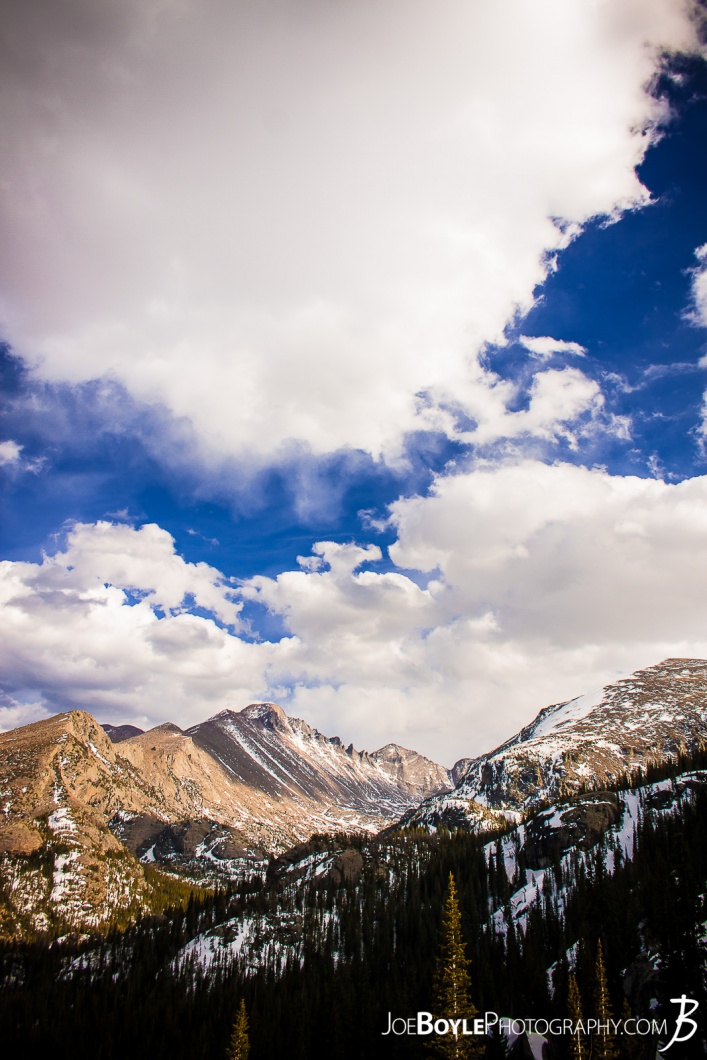rocky-mountain-range-sunny-portrait