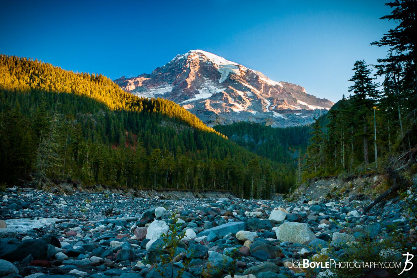 mount-rainier-sunrise-from-the-paradise-river-crossing-on-the-wonderland-trail