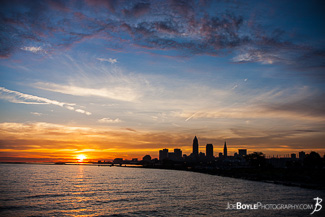 03-Progression-of-sunrise-over-edgewater-park-lake-erie-in-cleveland-ohio